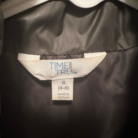 Time and tru puffer vest - Picture 2 of 3